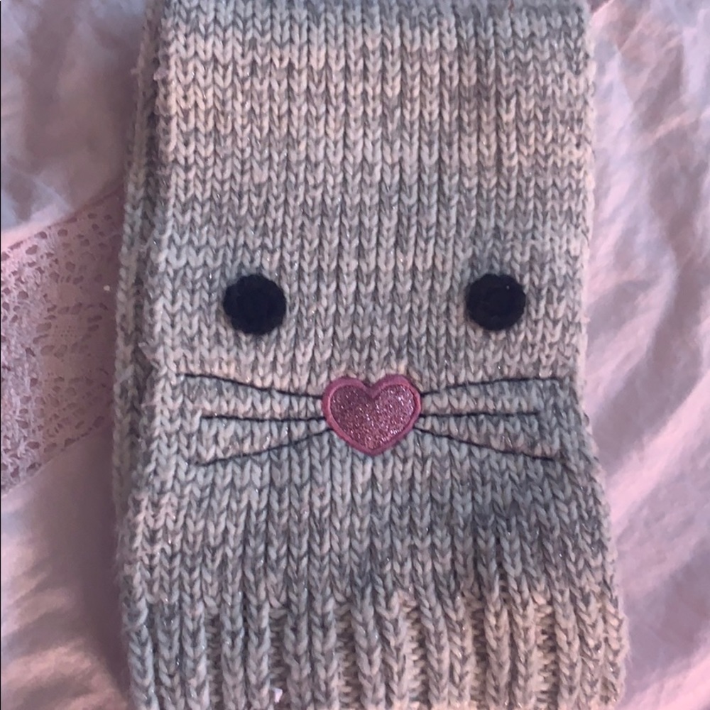 Adorable little girls scarf!